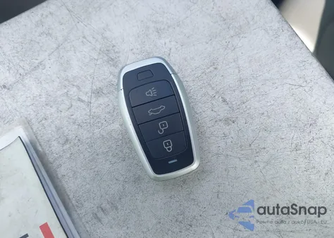 2021 Hyundai Sonata Sel Plus z USA, uszkodzony, nr VIN 5NPEJ4J26MH083047